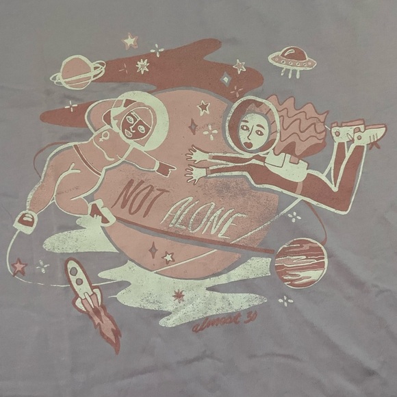 Almost 30 Not Alone Tee Women’s Size Large Purple T-Shirt Dazey LA Collab NEW - Picture 3 of 7